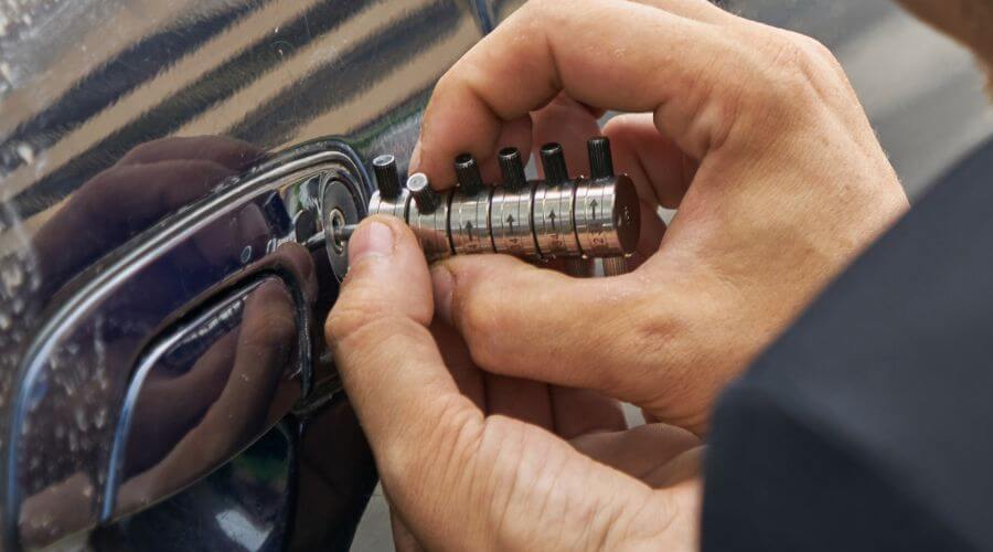 Professional New roof installation in Altadena, CA